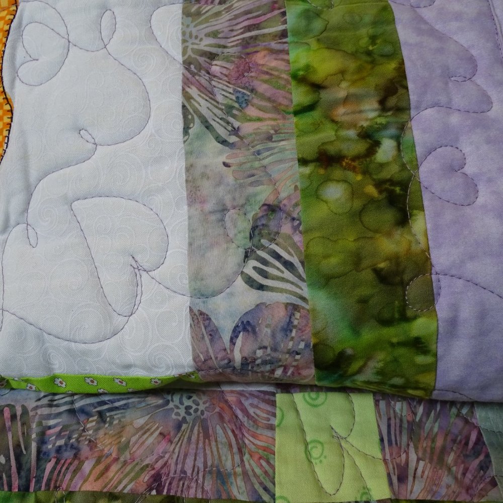 Hand Crafted Cat Lap Quilt Stunning 40" x 39" - Picture 7 of 16